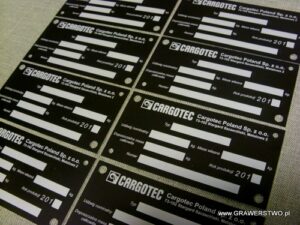 Tabliczki znamionowe grawerowane  z aluminium czarny mat